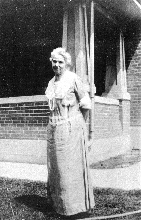 Margarett Muir Hatch, Frank S. Hatches Mother