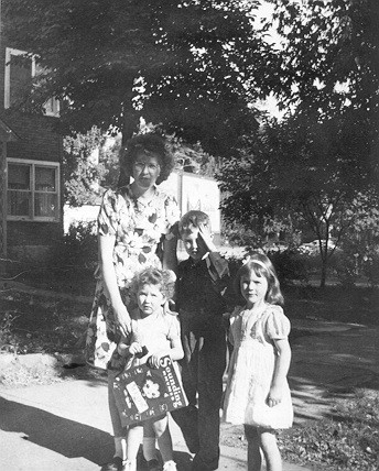 Barbara,frank,julianne Hatch With Verlene Peterson Their Nanny