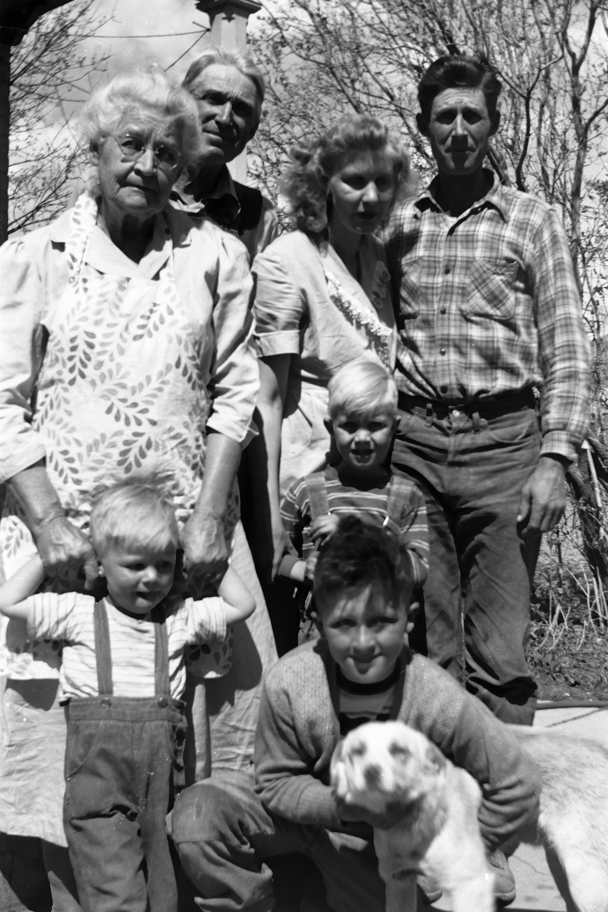 Lottie,paul,frank S,garda,stephen,willam And Unknown